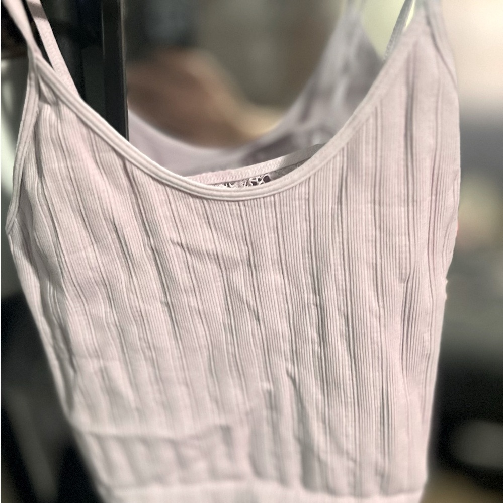 Women’s lace crop tank.